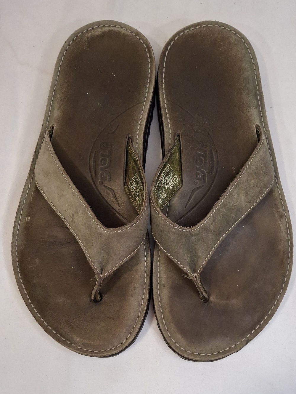 Teva Womens Olive Brown Leather Flip Flops. Contoured Cushion Footbed